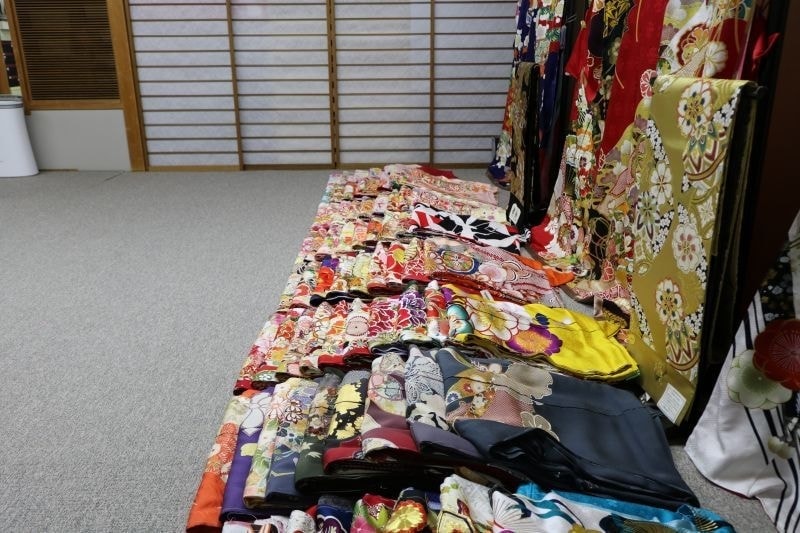 御きもの処 都屋