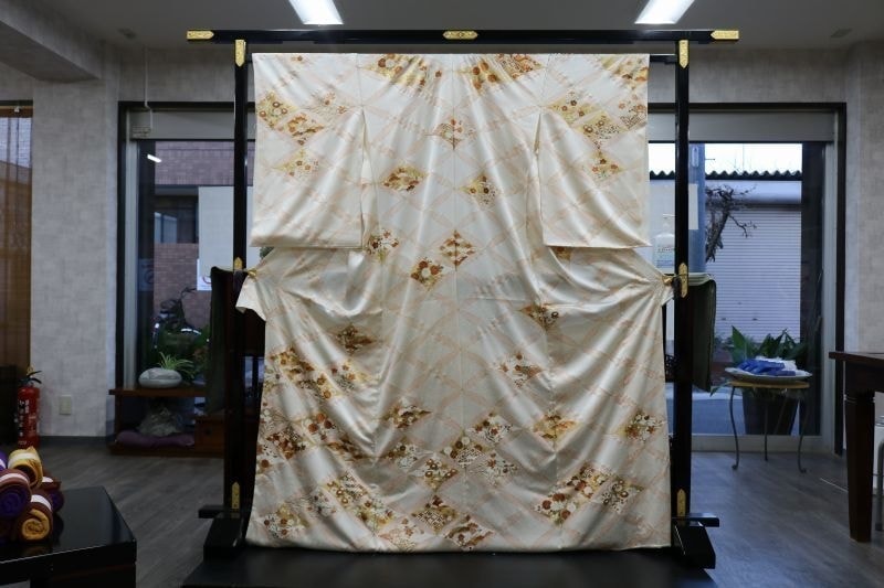 呉服専門の店 いとり