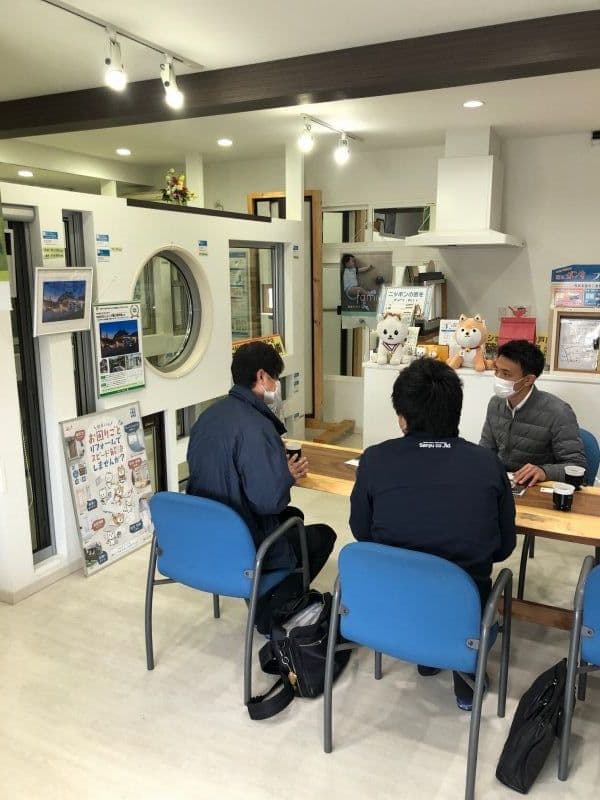 戸谷硝子住建(株)